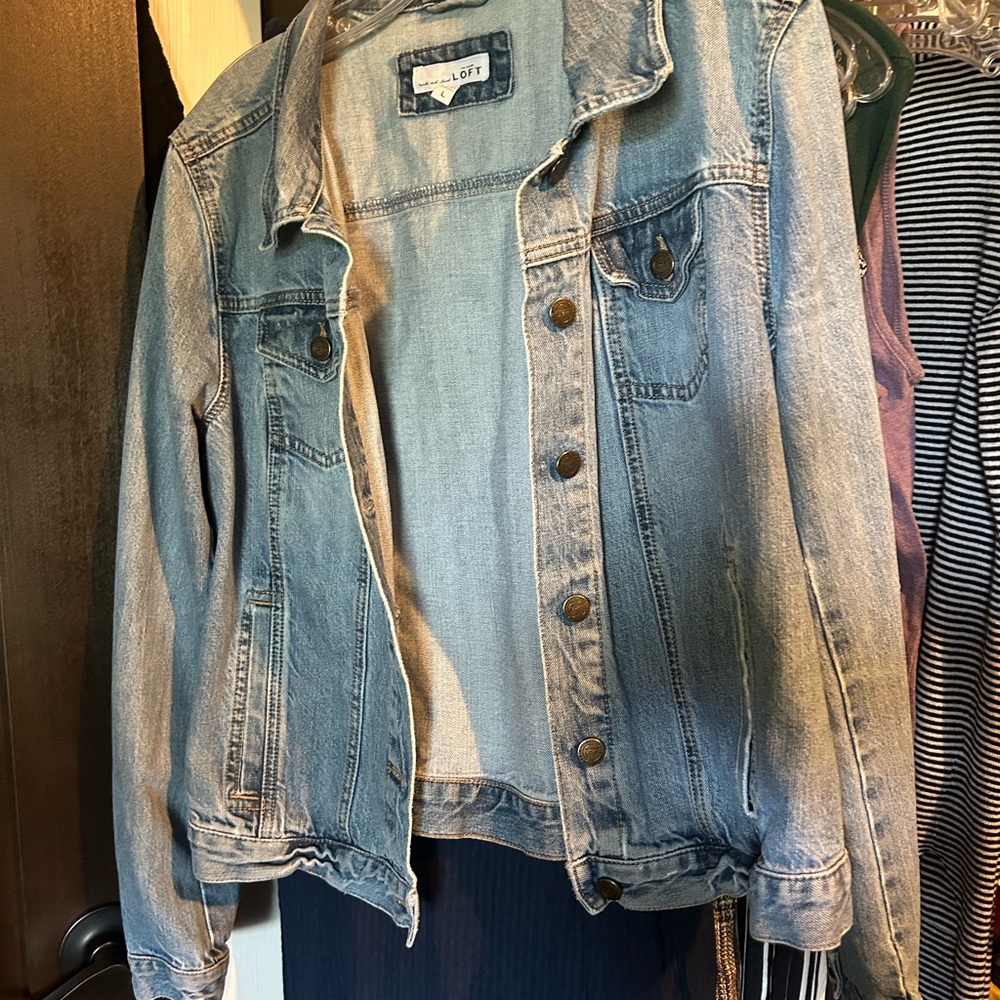 LOFT Women's Light Blue Jean Jacket